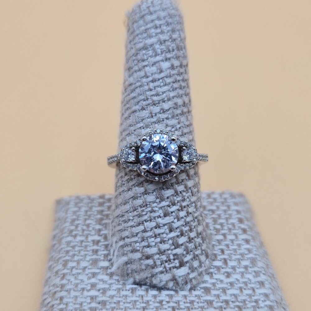 Size 8.75 Sterling Silver Fancy Quality Cubic Zirconia Band Ring A5611